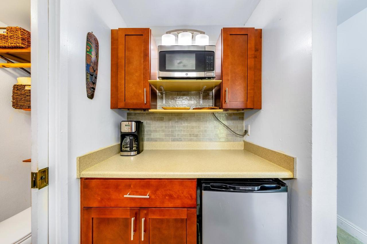 Downtown Hawaiian Paradise Condo With Hot Tub, Pool & Beach - Kona Islander Inn Kailua-Kona Exterior foto