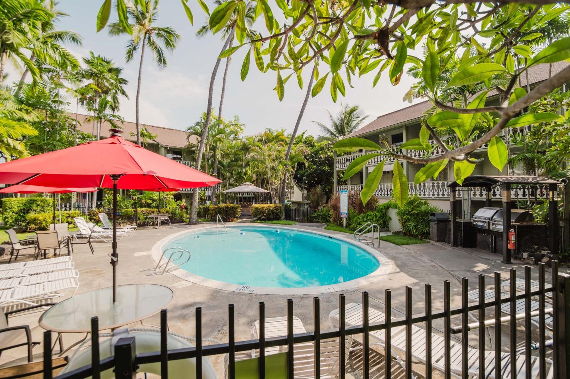 Downtown Hawaiian Paradise Condo With Hot Tub, Pool & Beach - Kona Islander Inn Kailua-Kona Exterior foto